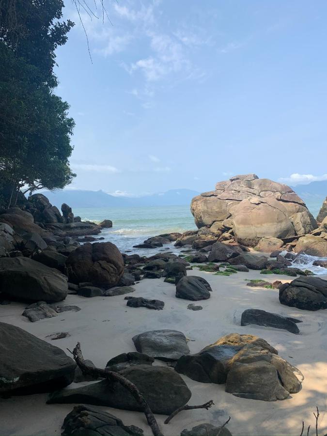 Lindo Duplex Pe Na Areia Com Praia Privativa Карагуататуба Екстер'єр фото