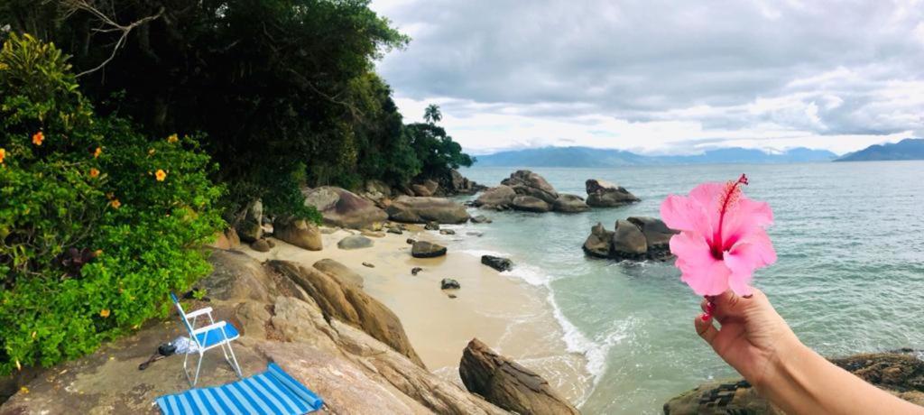 Lindo Duplex Pe Na Areia Com Praia Privativa Карагуататуба Екстер'єр фото